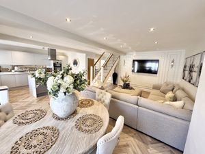 Photo 43- click for photo gallery